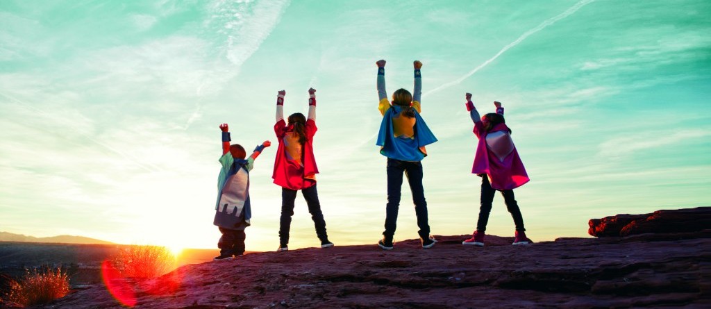 super-kids-sunset-1024x570-e1409246790683-1024x445